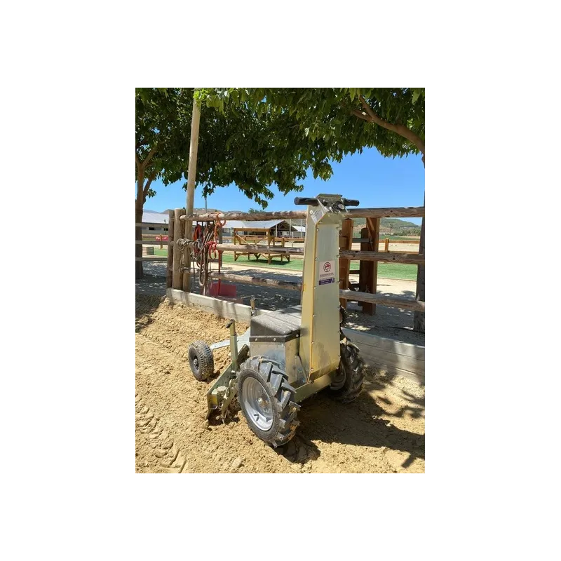 NIVELADORA BORDES PISTA