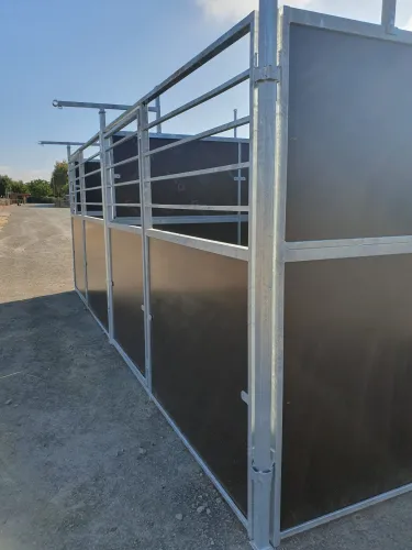 LATERAL BOX "PORTATILES LE GALOP" - MODELO CIEGO