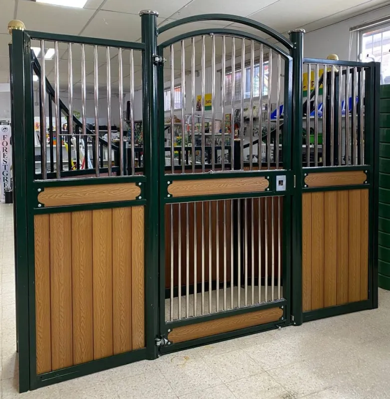 FRONTAL BOX "CHANTILLY MIXTO" POLIETILENO/REJA 300X230CM PUERTA ABATIBLE 1H1A PINT/INOX